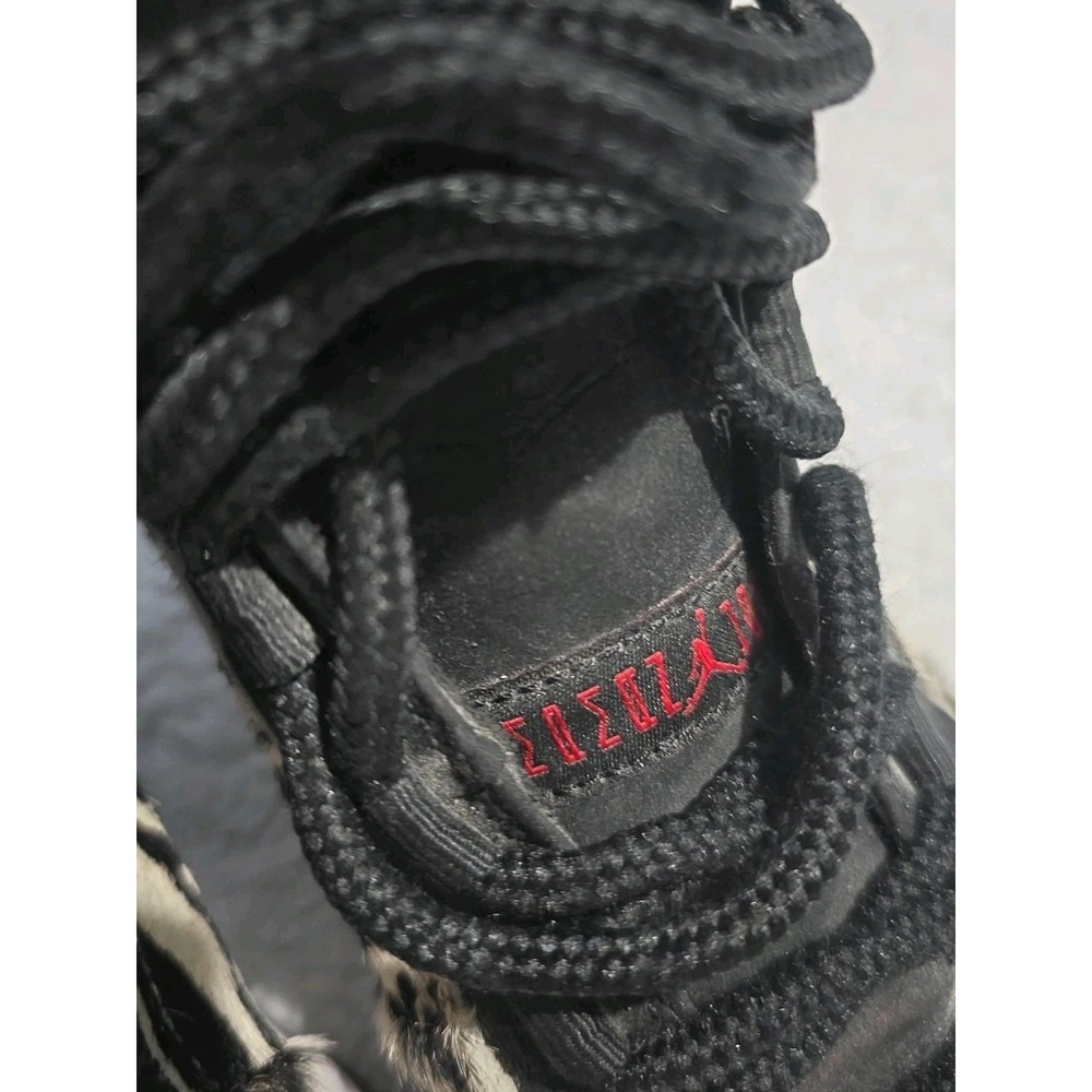Jordan Air Jordan 11 Mid Top Unisex Basketball Sneakers Black/White Animal Print - Picture 3 of 10